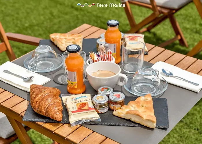 Bed and Breakfast Vicci 57, Terre Marine 3*