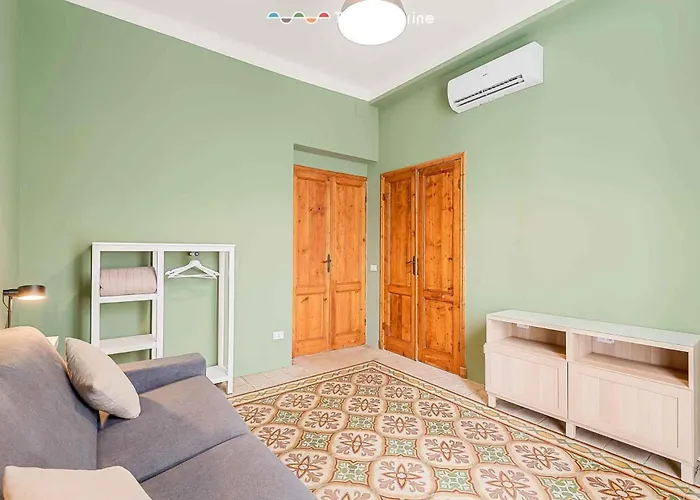 Bed and Breakfast Vicci 57, Terre Marine