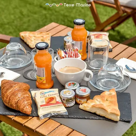 Bed & Breakfast Vicci 57, Terre Marine 3*