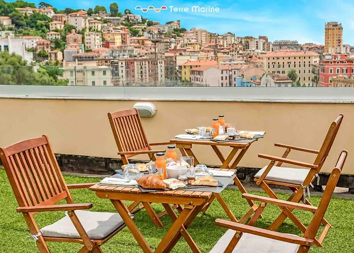 Vicci 57, Terre Marine فندق مبيت وإفطار لا سبيتسْيا